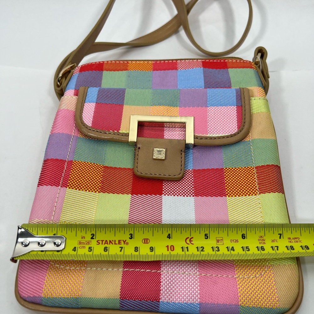 Liz Claiborne Checkered Crossbody Bag with Tan Trim - Designer Style - Picture 5 of 8